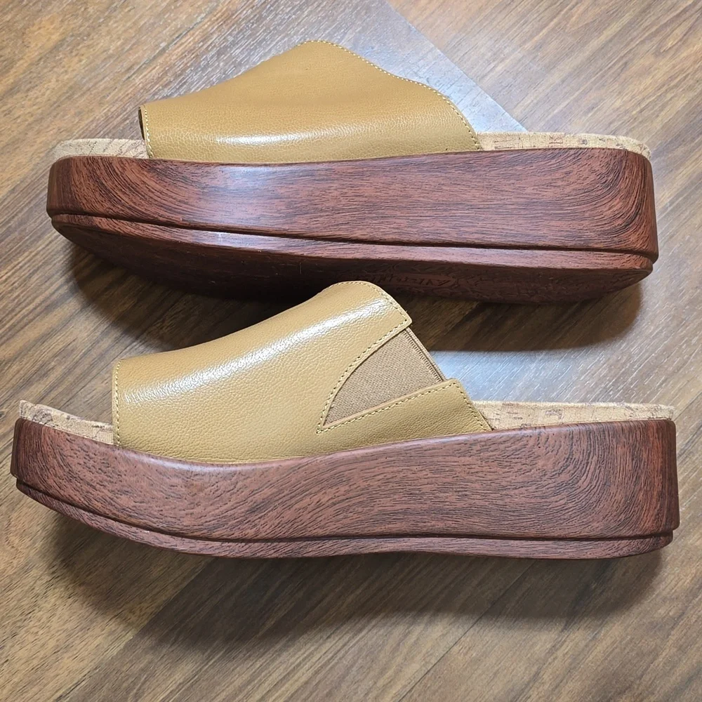 Alegria Triniti Slide Sandals - Fawn